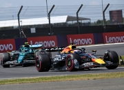 开云体育入口-关于梅赛德斯横扫迈凯伦，诺里斯点燃赛场的信息