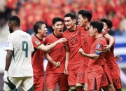 开云在线直播-比赛中场面火爆，球员角逐激烈