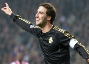 开云APP-太阳踏平森林狼，布克成为关键先生