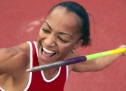 开云体育APP下载-若日尼奥的唯一性，当马里式防守粉碎智利式进攻，东决舞台迎来终极接管者