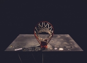 开云体育官方网站-当足球的鏖战遇见F1的狂飙，萨拉赫在虚拟赛道上的跨界征服