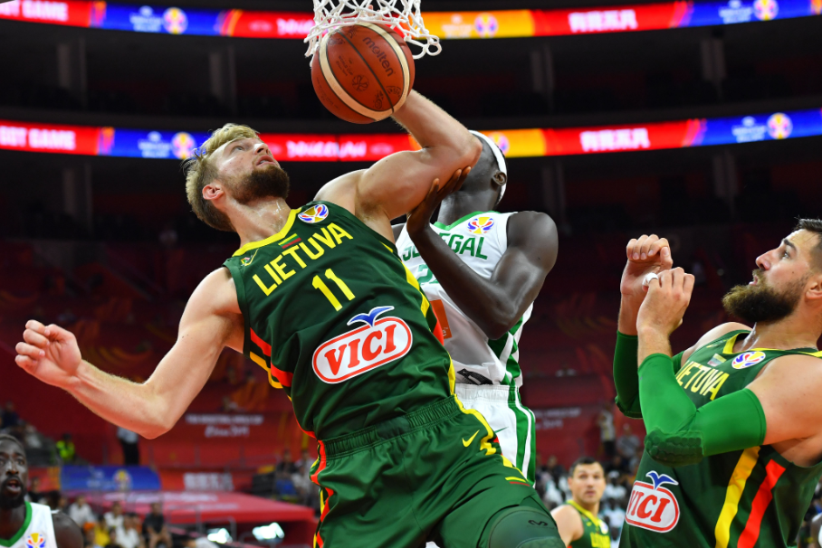 澳大利亚男篮碾压立陶宛男篮，加里纳利惊艳世界的简单介绍