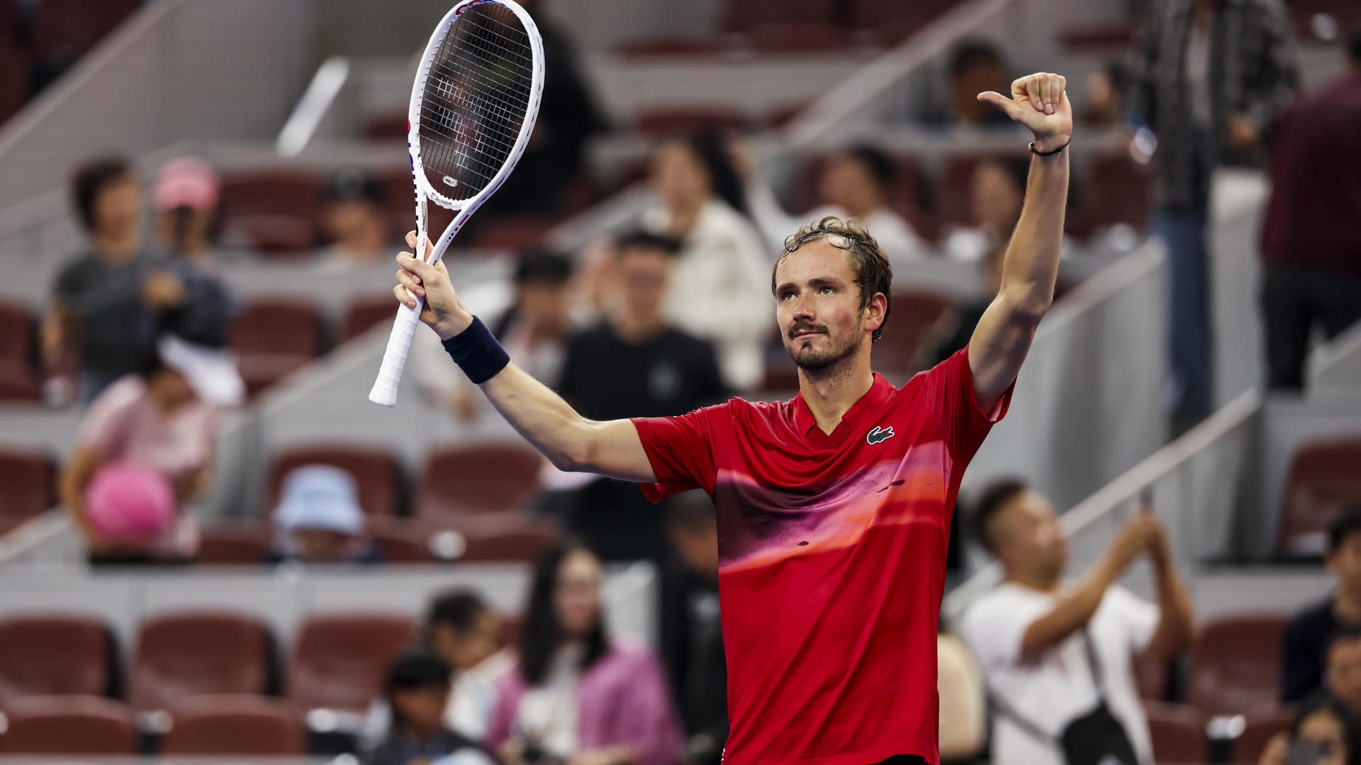 关于英国网球队绝地反击意大利网球队，梅德韦杰夫绝境逆转的信息