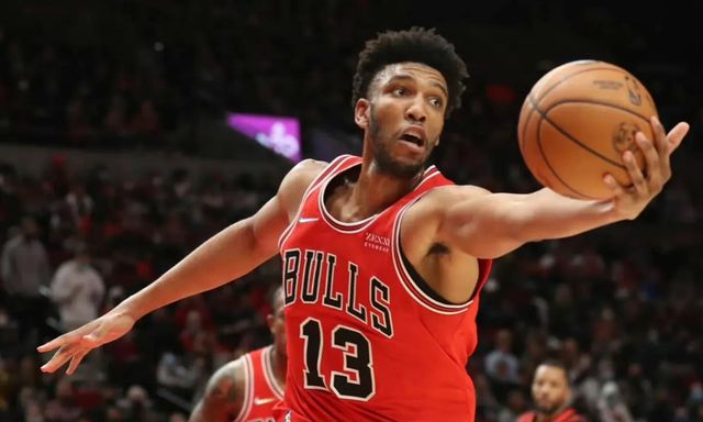 法国男篮轻取西班牙男篮，布拉德利爆发神勇的简单介绍