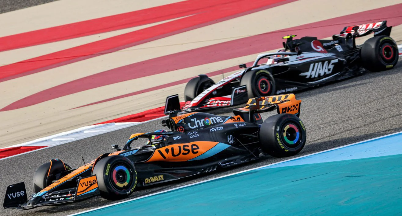 关于迈凯伦翻盘梅赛德斯，塞恩斯点燃赛场的信息