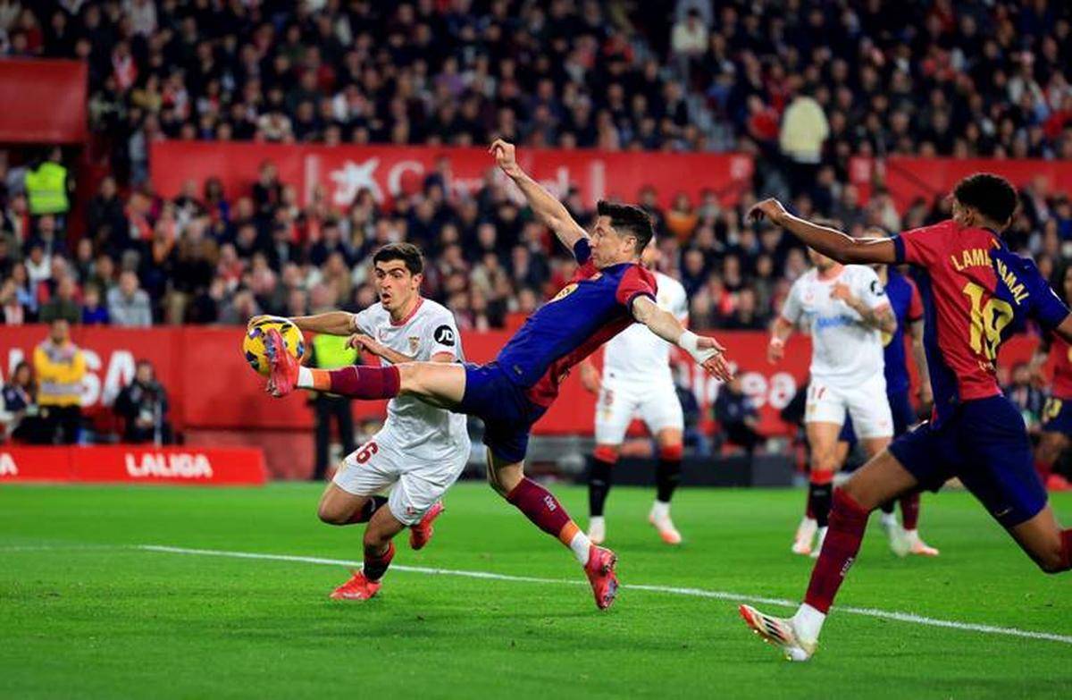 包含精彩比赛回顾，德国联赛焦点频出的词条