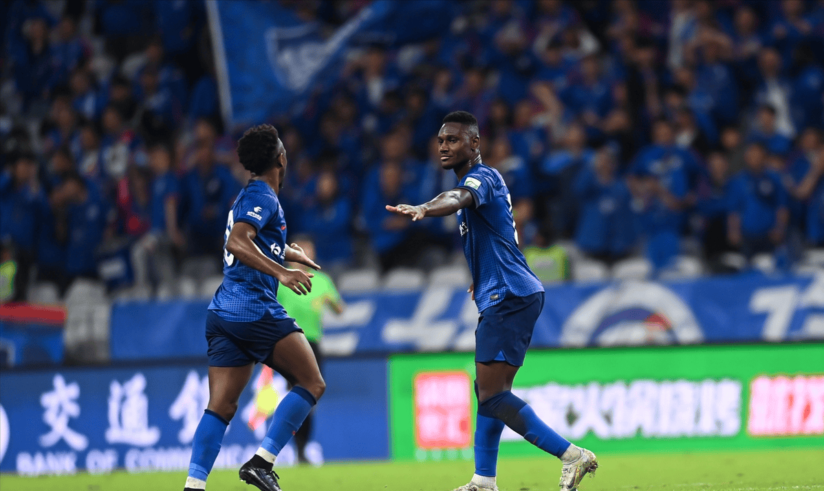 包含申花迎战山东鲁能，全队备战士气高昂的词条