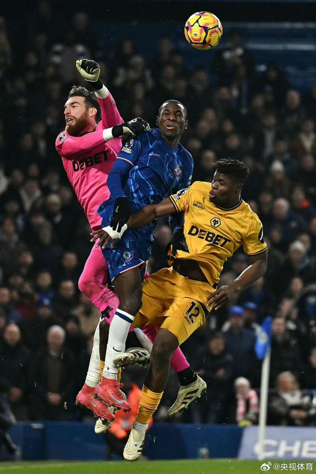 关于狼队力克劲旅,英超争四希望再现光芒的信息 关于狼队力克劲旅,英超争四希望再现光芒的信息