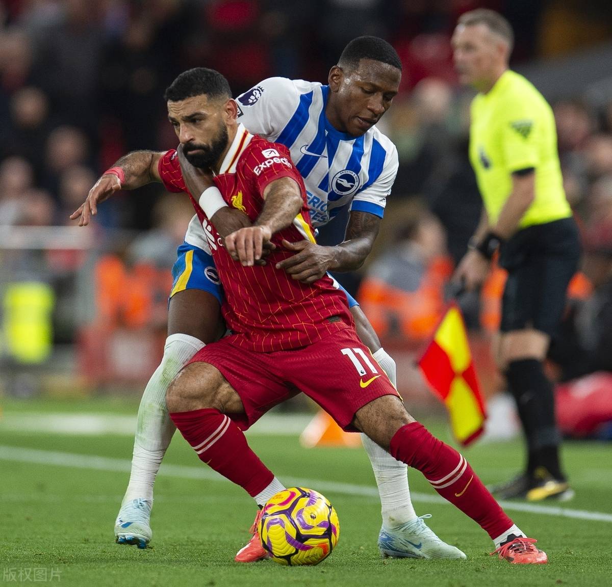 萨拉赫连续场进球，助利物浦稳坐榜首的简单介绍