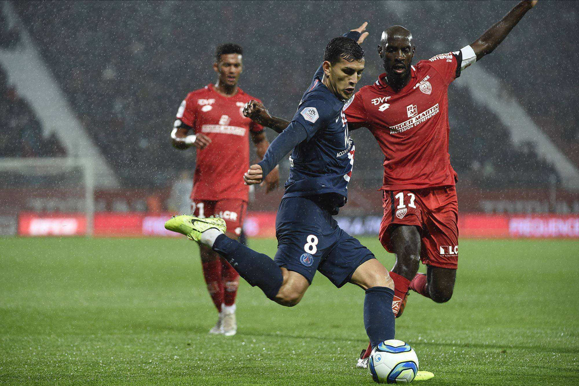 亚眠主场大败,难掩踢球困境的简单介绍 亚眠主场大败,难掩踢球困境的简单介绍