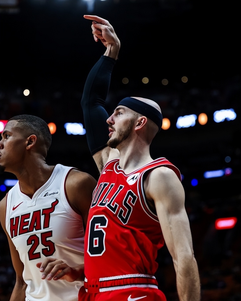 关于奇才完胜湖人B队，拉文关键制胜的信息