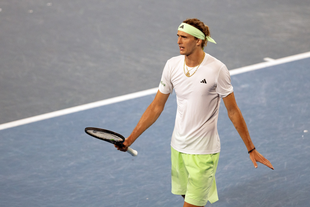 美国网球队强势西班牙网球队，兹维列夫统治全场的简单介绍