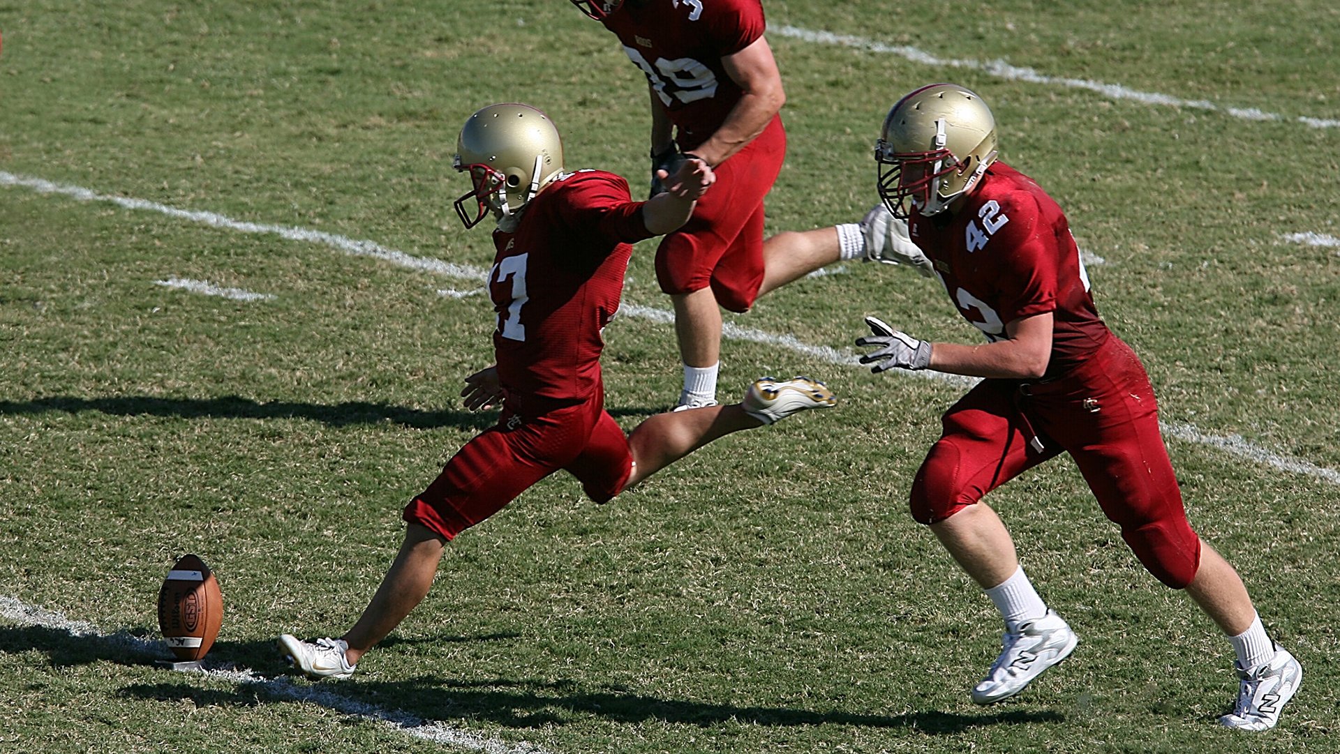 从巴尔韦德爆发到几内亚奇迹，足球世界中的唯一性与不可预测之美