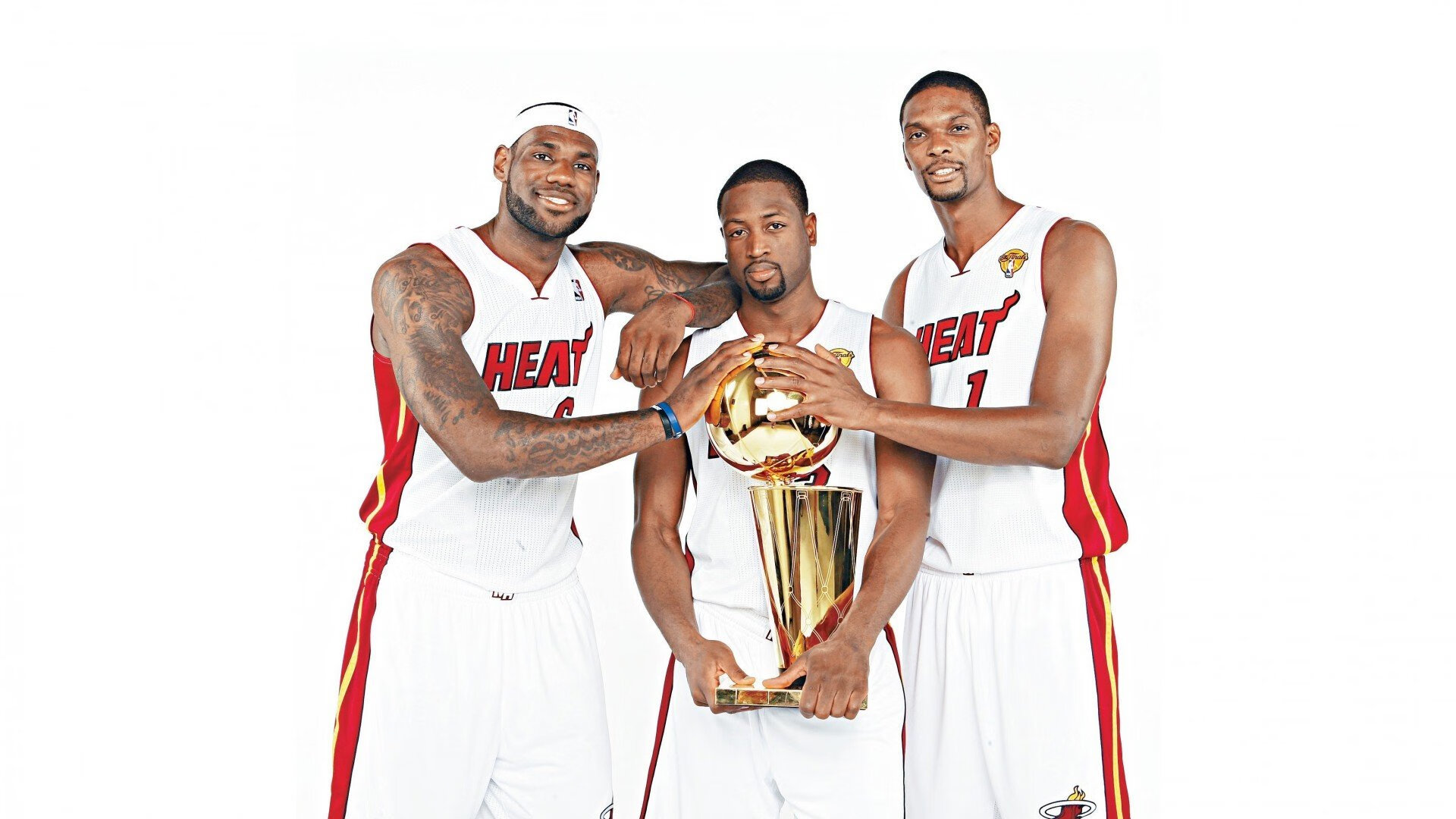 世界排名争夺战之夜，利拉德惊艳四座